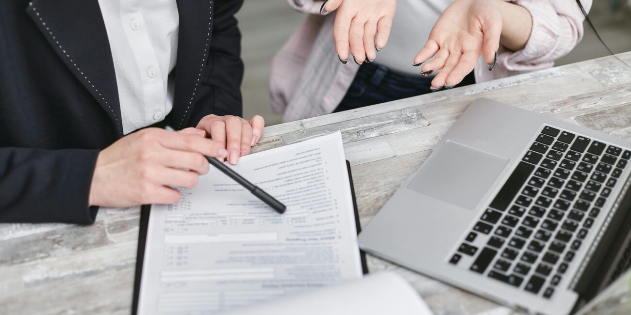 Lawyer explains document to client