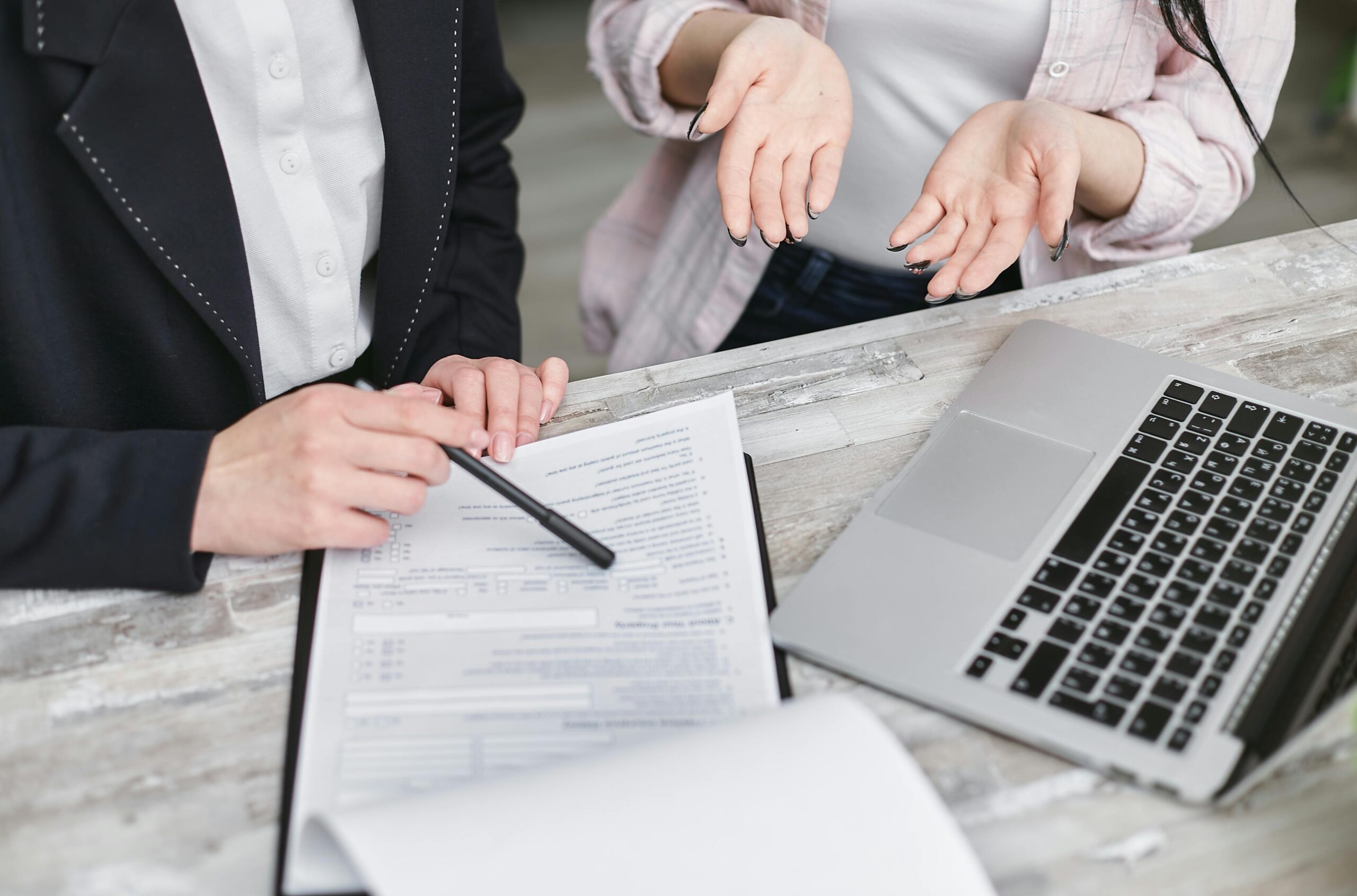 Lawyer explains document to client